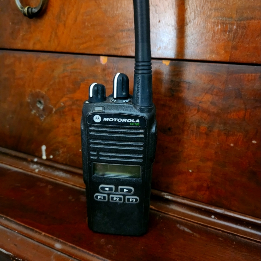 Walmart radio with charger earphones
